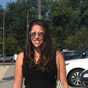 Meet your Posher, Danielle